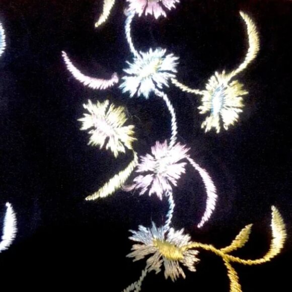 Black with Floral Detail Laundry by Shelli Segal Dress ASO Daphne Moon - Picture 5 of 6